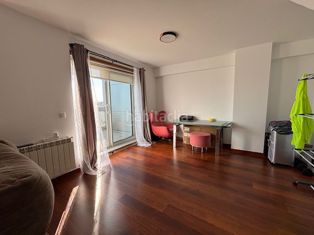 Foto d678970a-812b-48b6-ac27-4ba57c36c3c7. Dúplex amb calefacció aparcament a Alto del Castaño Narón