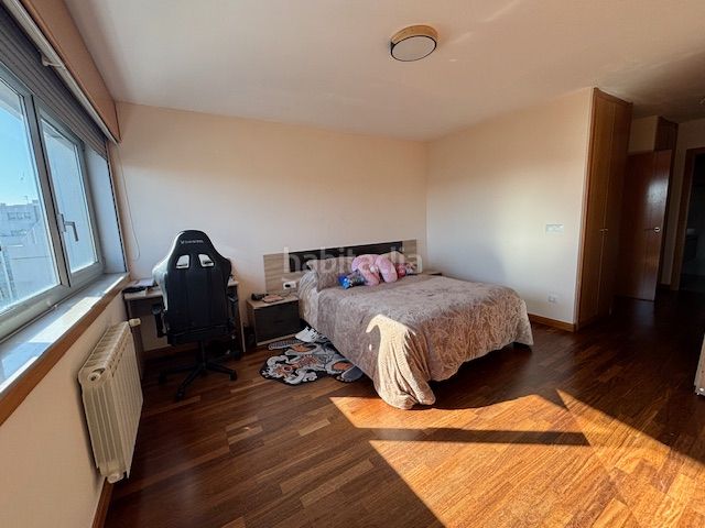 Foto e7dffdea-4e62-468c-9d0c-5b6fb9a2becd. Dúplex amb calefacció aparcament a Alto del Castaño Narón