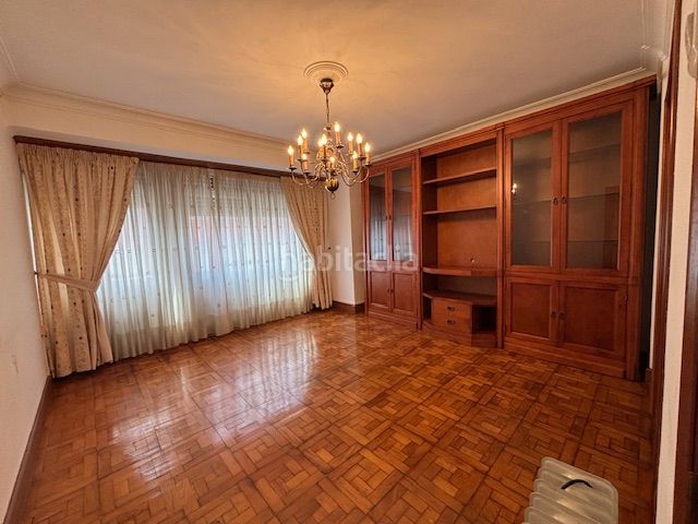 Foto 157a5baf-20b2-4866-849c-5e76e4c1d624. Pis a Fajardo Ferrol