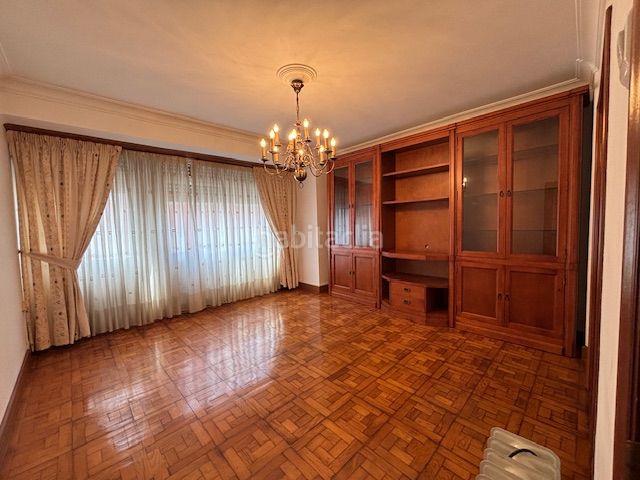 Foto 36915da1-9457-44ee-a47d-fd933015b17b. Pis a Fajardo Ferrol