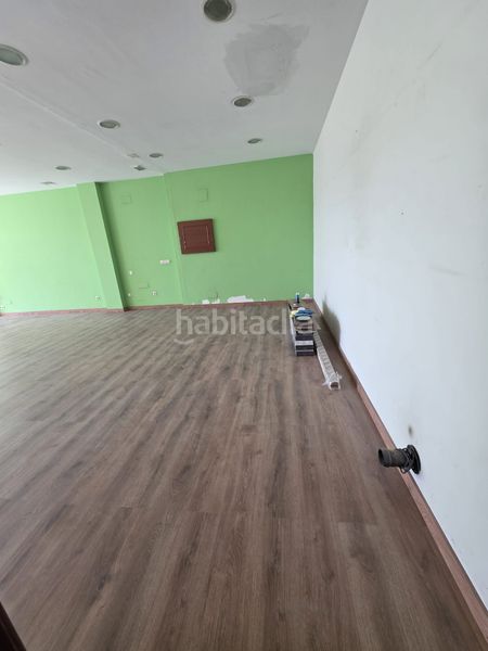 Foto ec5c7f33-ca75-40a9-892f-81e56df2f2fe. Rent business premise in A Malata - Catabois - Ciudad Jardín Ferrol