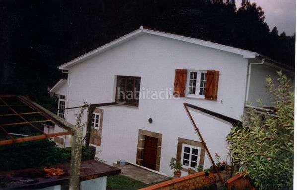 Foto 523e2c49-cef7-4e8e-b469-d4a191c5ee8d. Xalet amb calefacció aparcament a A Malata - Catabois - Ciudad Jardín Ferrol