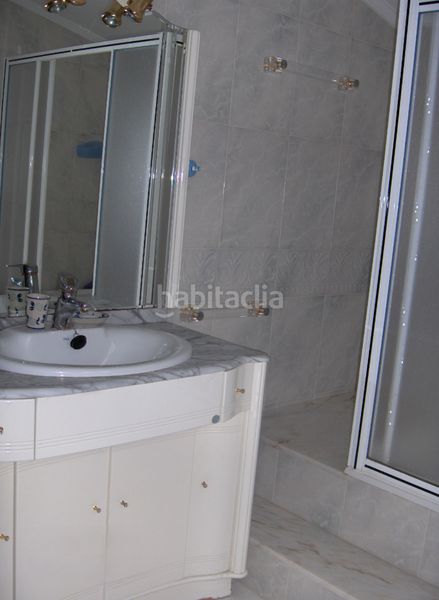 Foto dfe2e858-ce4e-4c95-9ebe-c9f9764b7148. Xalet amb calefacció aparcament a A Malata - Catabois - Ciudad Jardín Ferrol