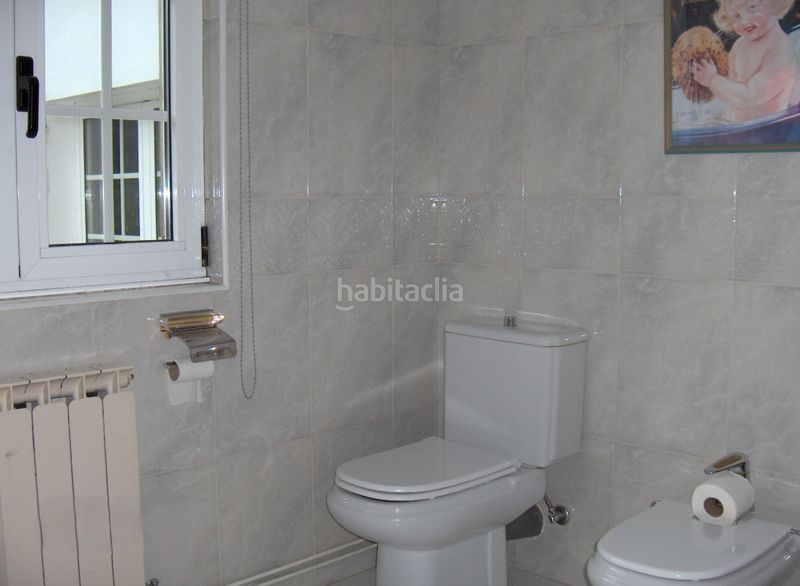 Foto fe9ef733-b5ec-4aaa-a852-1487ab08b0f0. Xalet amb calefacció aparcament a A Malata - Catabois - Ciudad Jardín Ferrol
