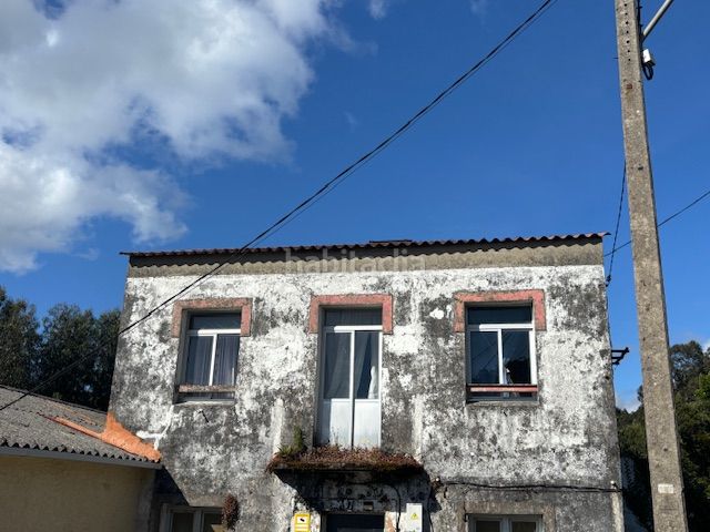 Foto 3769e16f-5f9d-47d7-a277-18c0575a33ff. Casa adossada a Área Rural Ferrol