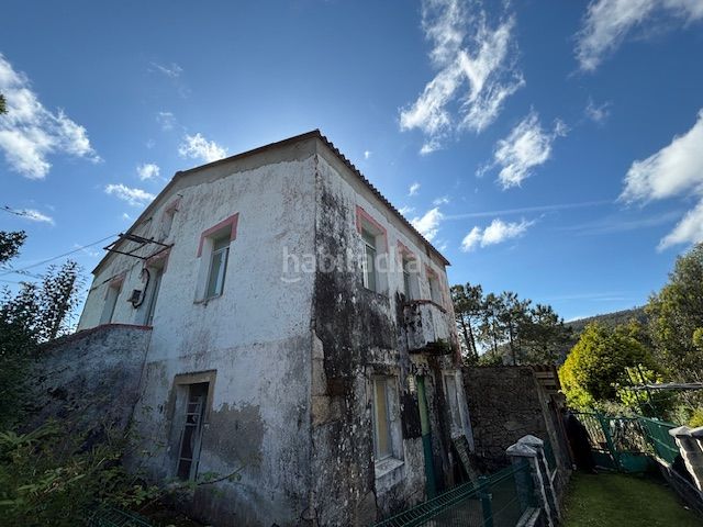 Foto f131c426-8dcd-43a4-a568-cda2a3b416e0. Casa adossada a Área Rural Ferrol