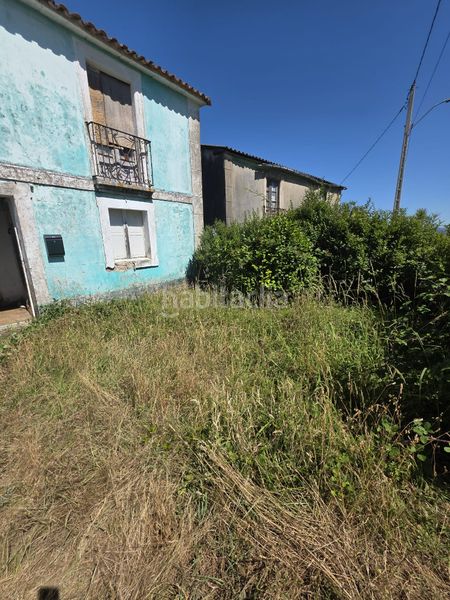 Foto d8877464-2f21-4b74-a0e3-8213993fee89. Casa adossada a Área Rural Ferrol