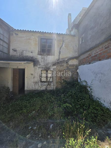 Foto f48d73a0-f3f4-4c32-aa09-da99cad8b0d6. Casa adossada a Área Rural Ferrol