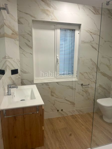 Foto 1bfc803b-be39-496e-a781-9d6228a10f49. Rent flat with heating in Centro Ferrol