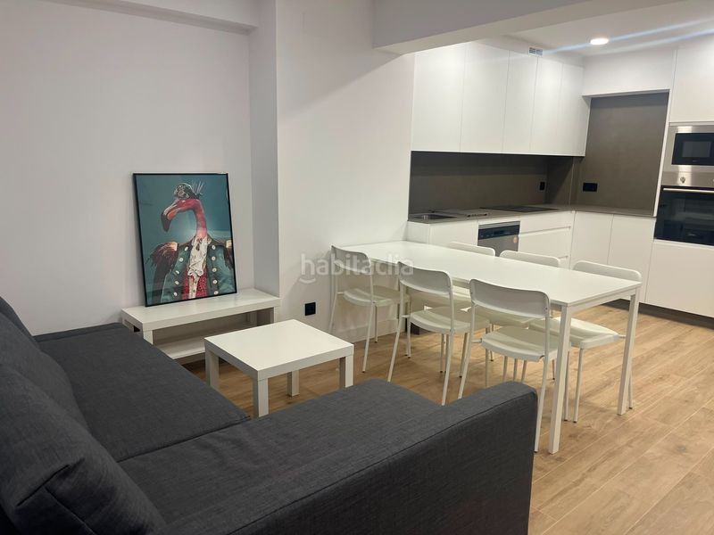 Foto af90d63a-63e5-4128-8fea-c98fab4f2279. Rent flat with heating in Centro Ferrol