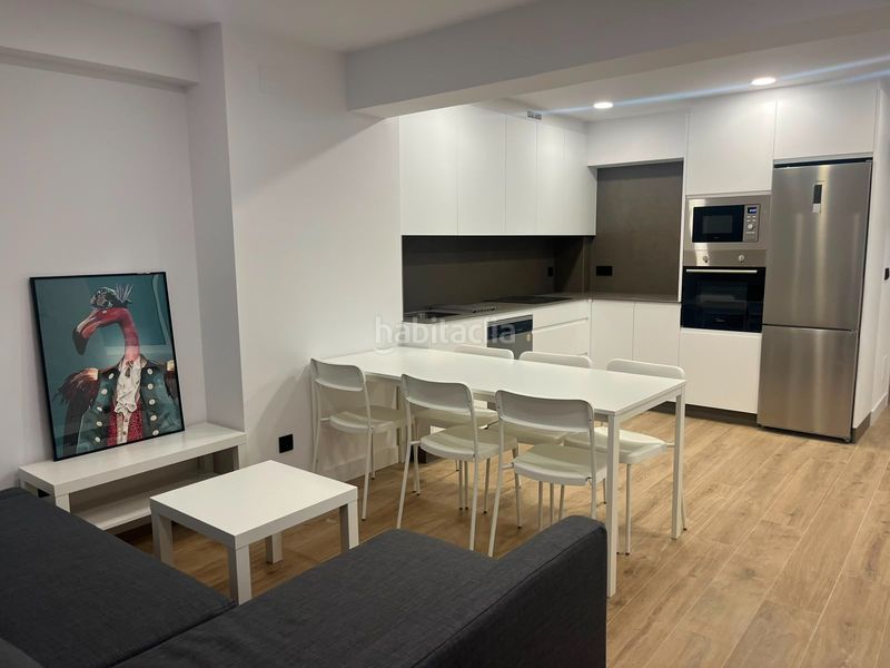 Foto f1a9b587-eeb3-4adb-9770-5fad6ee27bbe. Rent flat with heating in Centro Ferrol