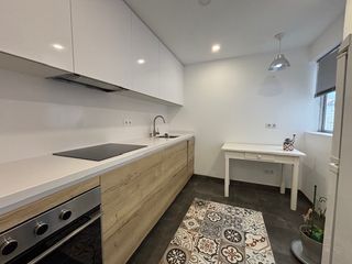 Etagenwohnung in Esteiro. Precioso piso rehabilitado íntegramente en esteiro