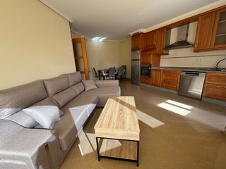 Rent Flat in A Malata - Catabois - Ciudad Jardín. Magnífica vivienda situada en catabois