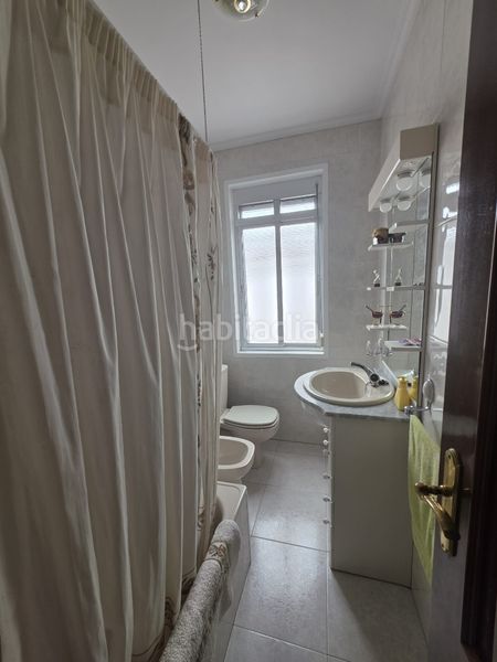Foto fd15cb19-8832-4821-b96d-e7315af7c915. Edifici a Zona Ultramar Ferrol