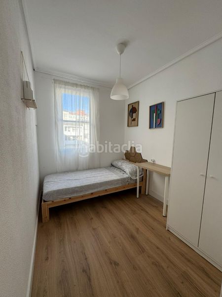Foto a88e980a-24e8-467f-820b-738e1c3e2363. Pis a Porta Nova Ferrol