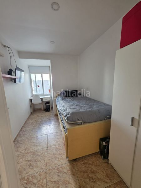 Foto cce18fd4-edc4-4c32-b11e-68a5ceb1aa38. Pis a Zona Ultramar Ferrol
