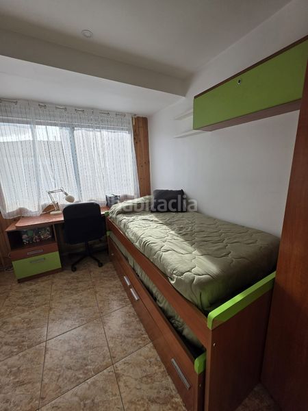 Foto f7f517ad-cf8b-4513-83e4-b1066fc49e30. Pis a Zona Ultramar Ferrol