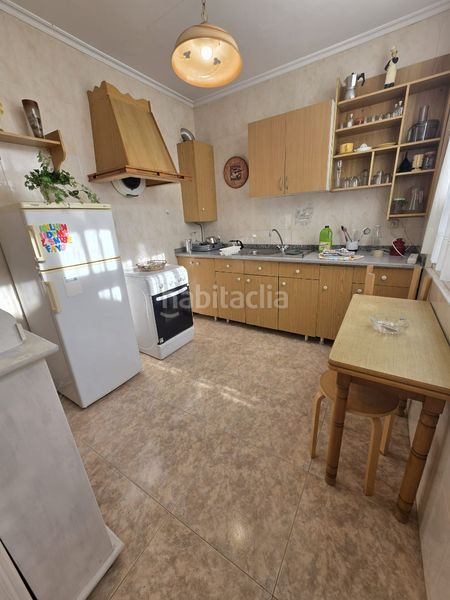 Foto 524d79bc-3729-4798-9a00-6a35a6562cd5. Pis a Centro Ferrol