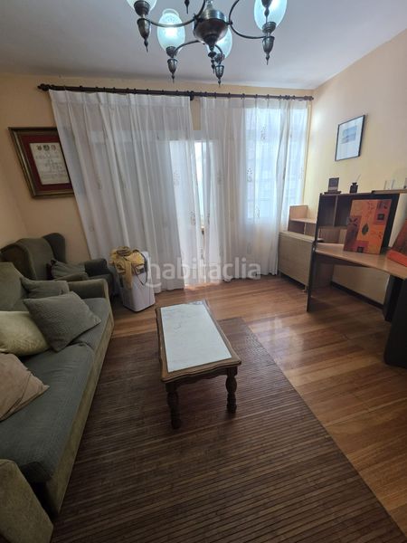 Foto bc6adbcd-ddde-49e9-87de-49c6c9a0512c. Pis a Centro Ferrol
