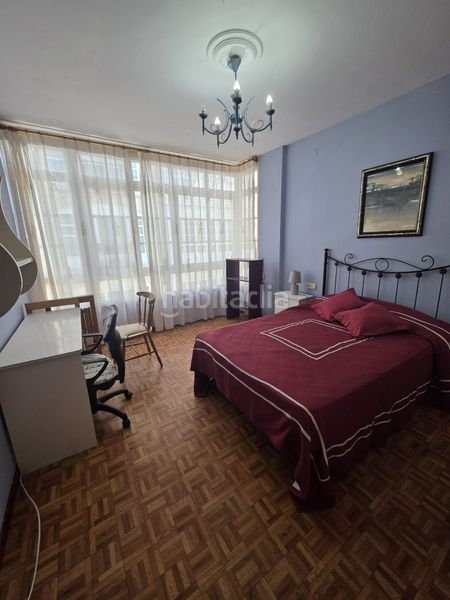 Foto d77ff3ae-9d0a-4736-8060-0f3aa349bf5f. Pis a Centro Ferrol