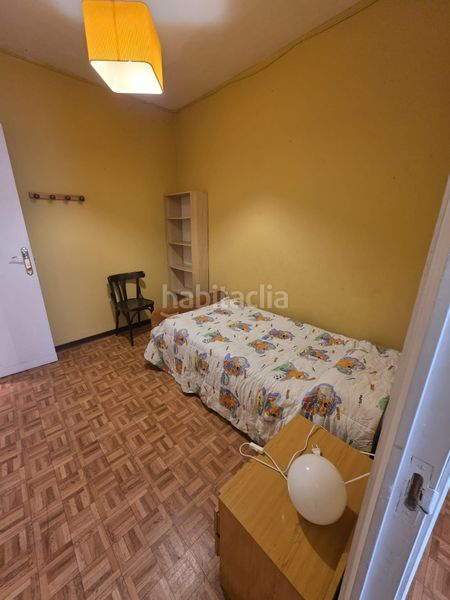 Foto f4728477-256f-4bd7-9a23-fbf64733f7bd. Pis a Centro Ferrol