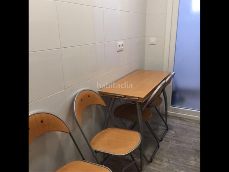 Foto 8da3402d-7dd2-4df3-a7e5-d4dbdc4aa46b. Rent flat with heating in Esteiro Ferrol