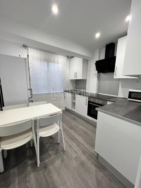 Foto 4c91967c-7e05-42ea-a4bd-85215b2130e1. Miete etagenwohnung mit heizung in Porta Nova Ferrol