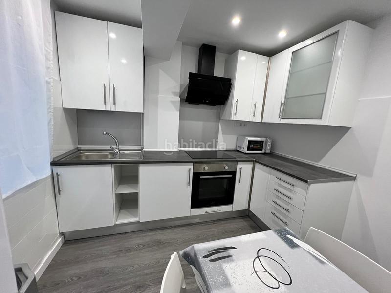 Foto f9c0c823-8c69-4c5c-a9d8-6c4072d31552. Miete etagenwohnung mit heizung in Porta Nova Ferrol