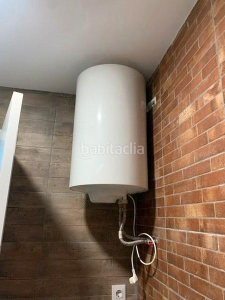 Foto 690894b6-0856-409f-abb7-b35c5315bfe6. Rent flat with heating in Esteiro Ferrol