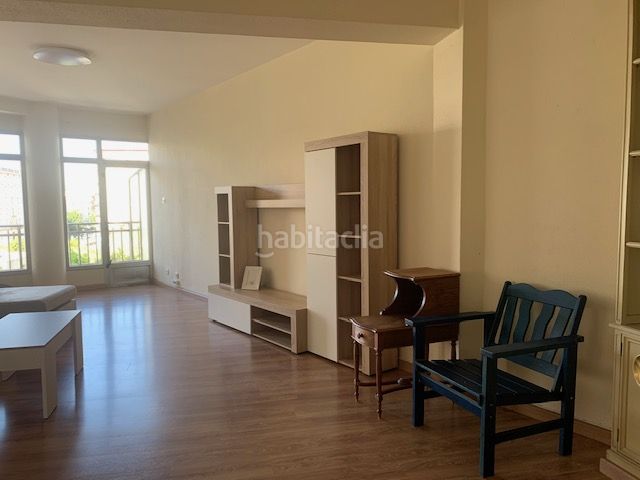 Foto 12fcebe9-b278-46cf-9f34-adcef04f1e3e. Rent flat with heating in Centro Ferrol