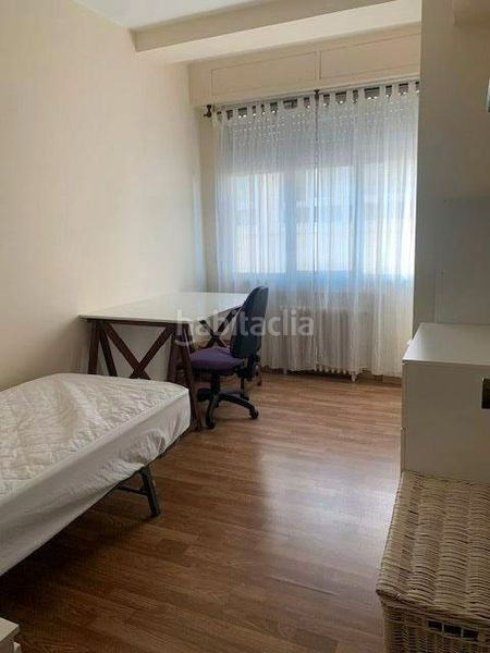 Foto 1eac3128-1936-4073-b763-308617f48c00. Rent flat with heating in Centro Ferrol