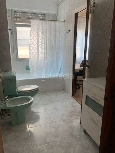 Foto 569a450f-7832-41f1-a0ff-6d358eb0d5a5. Rent flat with heating in Centro Ferrol