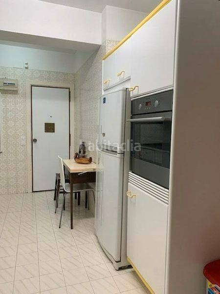 Foto 99961ad5-7417-4062-b802-26414136c135. Rent flat with heating in Centro Ferrol
