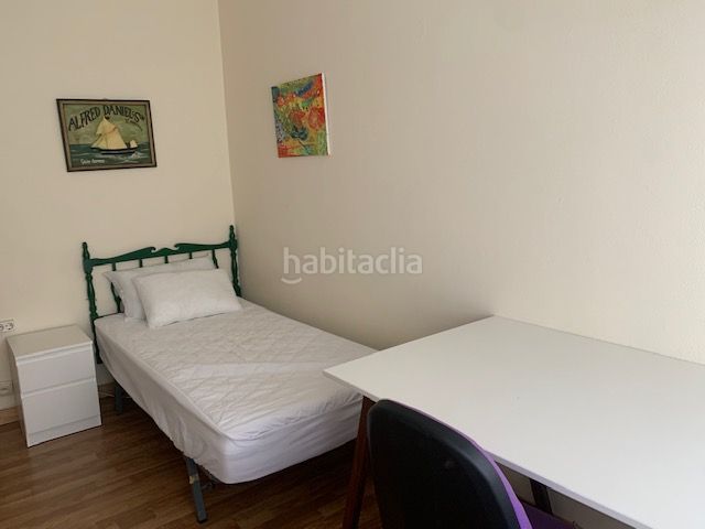 Foto c02dc4cd-1a4d-48b5-bb45-2eccb5ea6d2b. Rent flat with heating in Centro Ferrol