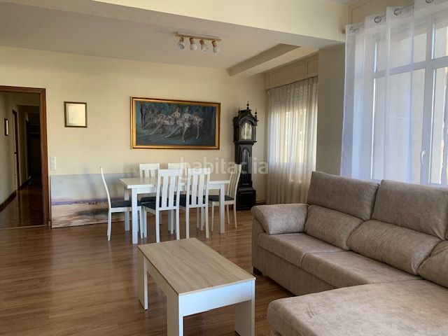 Foto cd6908ef-a8aa-4009-bac4-37331c8fa744. Rent flat with heating in Centro Ferrol
