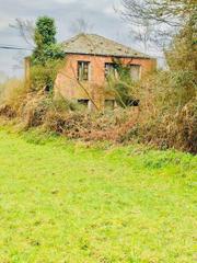 Haus  N/a. Se vende casa  en la zona de o corgo de 102 m2 para reformar en