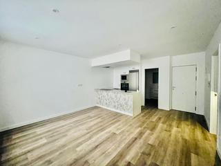 Appartement  Avenida finisterre. ¡oportunidad de inversión! piso recién reformado en venta. actua