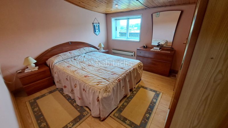 Foto 86b3fc55-006d-4424-bda7-2a650dd1d97d. Casa amb xemeneia calefacció aparcament a Carral
