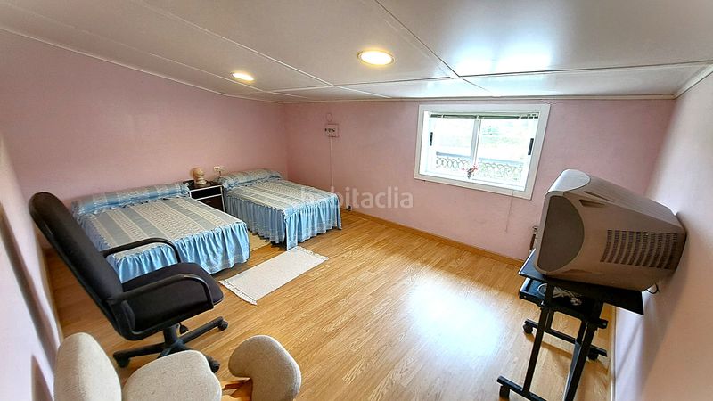 Foto ba388918-6cb5-4a5d-8735-5b0836a2d754. Casa amb xemeneia calefacció aparcament a Carral