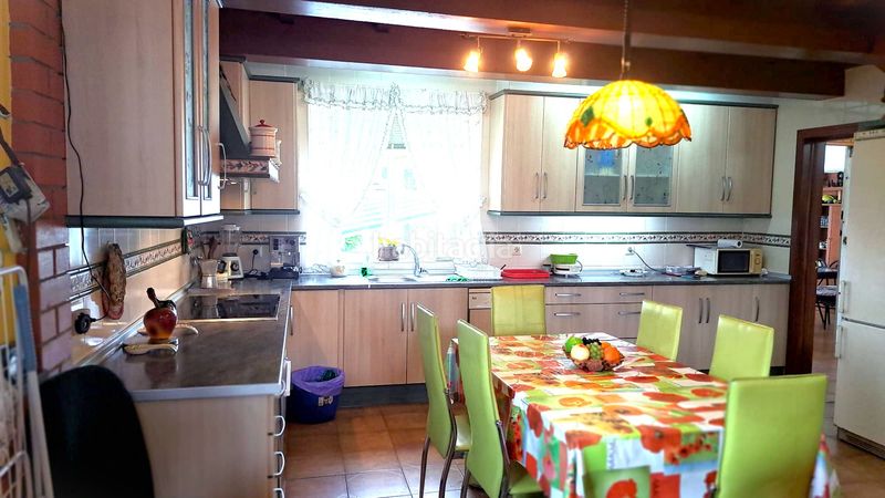 Foto ea70bd9c-2679-49ba-b6dd-07f276e4b73c. Casa amb xemeneia calefacció aparcament a Carral