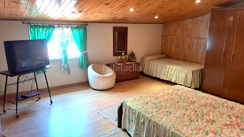 Foto fb981788-3848-40d8-90f0-0b229449c39e. Casa amb xemeneia calefacció aparcament a Carral