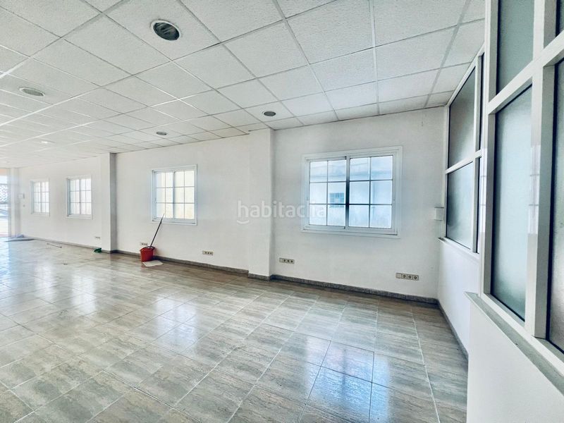 Foto 0e81810b-718b-4526-9898-dbd3a142bcde. Alquiler local comercial en travesía de meicende 86 alquiler de local comercial de 45 metros – a un paso de a coruña en Arteixo