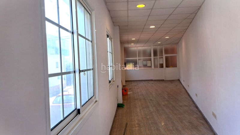Foto b1ea9c4a-43da-4d15-94a2-1fd0d52c18db. Alquiler local comercial en travesía de meicende 86 alquiler de local comercial de 45 metros – a un paso de a coruña en Arteixo