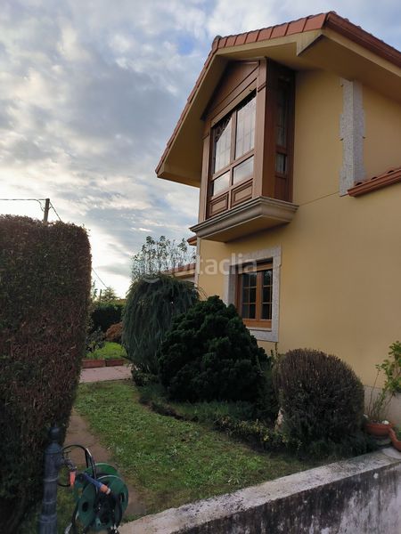 Foto 1c93728e-b330-43ee-a484-6986200a3512. Casa amb calefacció a Cambre