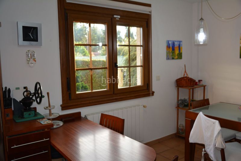 Foto 64888da7-2f29-4ce6-94bd-56e460436da8. Casa amb calefacció a Cambre