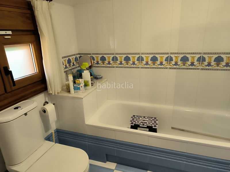 Foto 70258946-8ab1-4ea2-94ca-1fbe1ba20955. Casa amb calefacció a Cambre