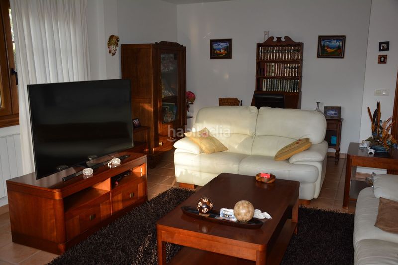 Foto 766fdb8e-ebd4-45ac-bad5-934329164e0e. Casa amb calefacció a Cambre