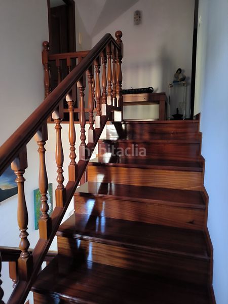 Foto 8a710cc1-f63f-4d9a-a463-b99d840307c6. Casa amb calefacció a Cambre
