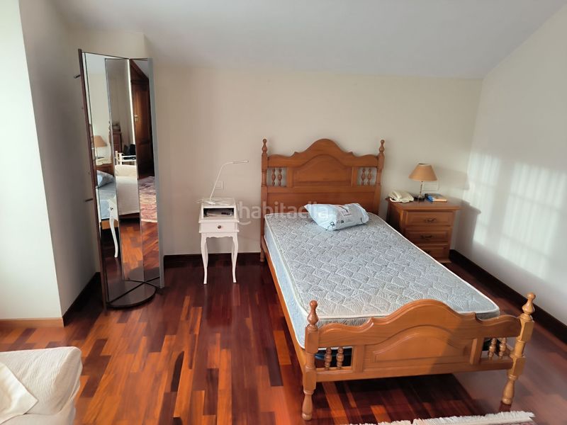 Foto cb1ade80-7285-448e-ad09-e49cc203f808. Casa amb calefacció a Cambre
