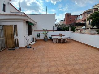 Rent Flat  Carrer de sales i ferré. Piso para entrar a vivir!!